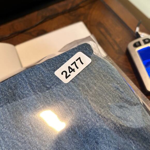 Abercrombie & Fitch Jeans Womens 27/4 Blue '90s Straight Ultra High Rise Jeans - Picture 8 of 9